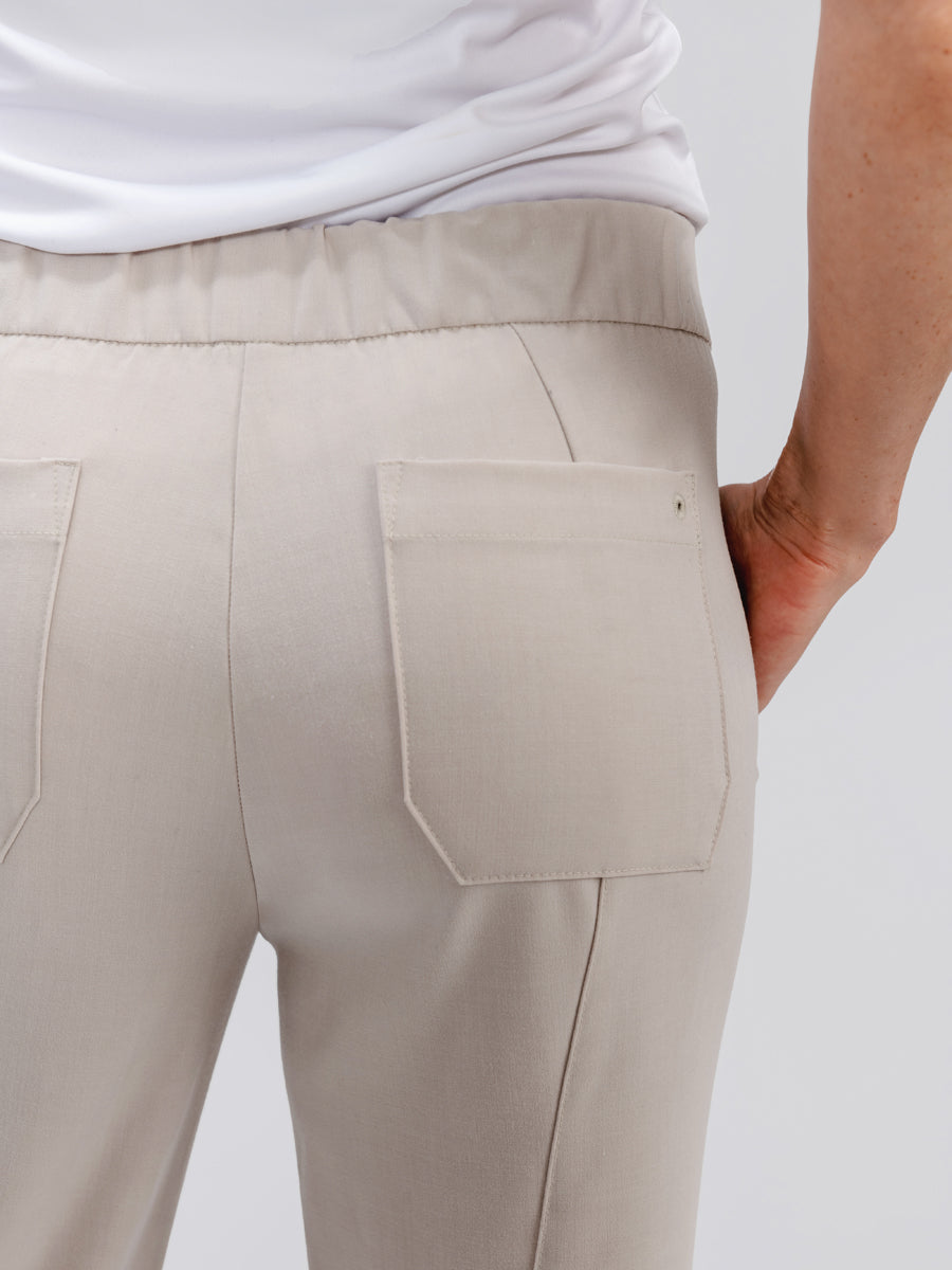 close up of pocket on back of Back of Women's Oatmeal Velocity Pull-On Pant