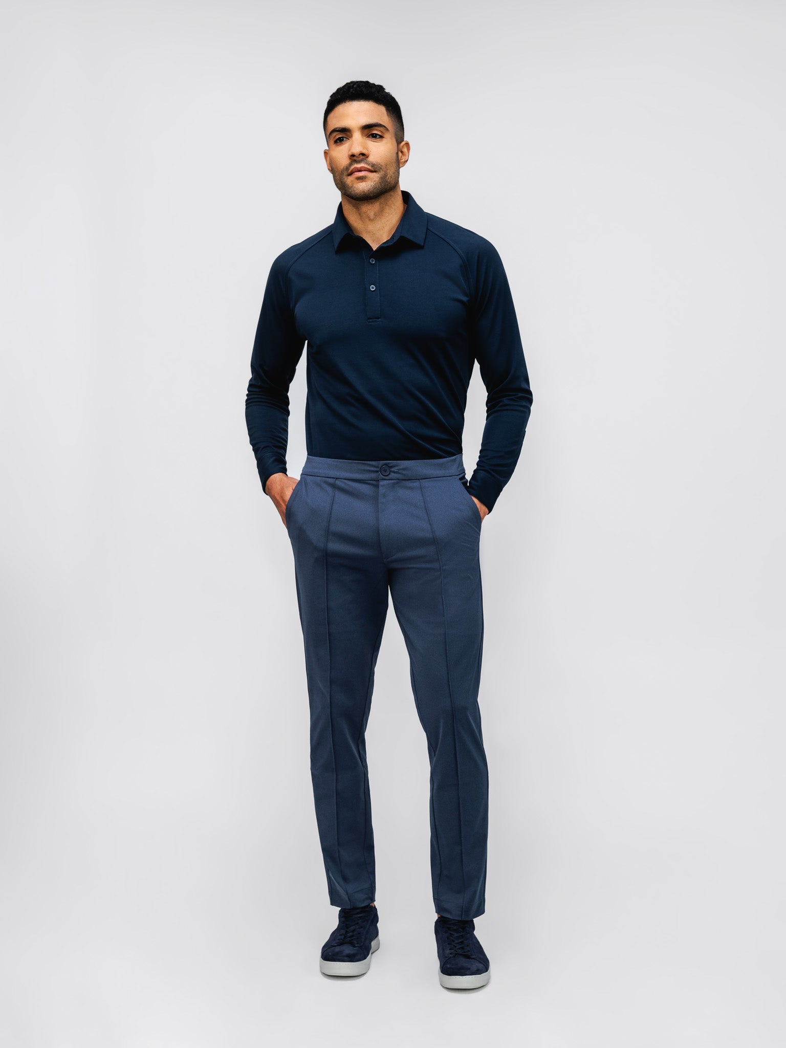 mens kinetic pintuck pant slate blue on model