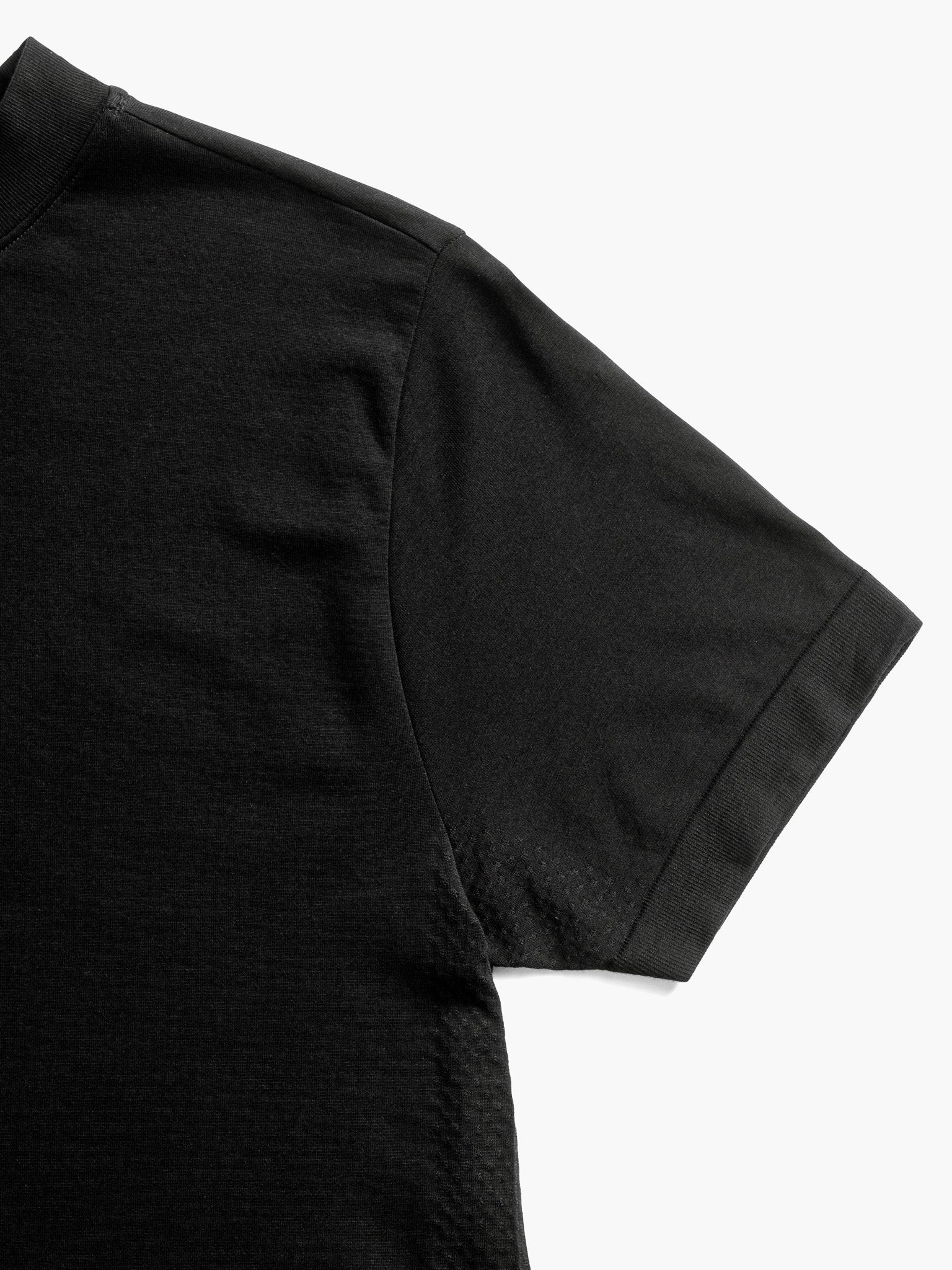 mens atlas high crew tee black flat